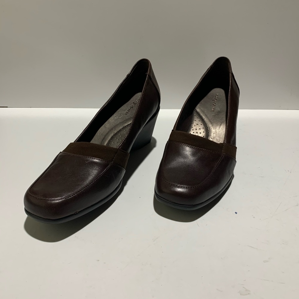 Easy Spirit Viola Brown Leather Slip Ons